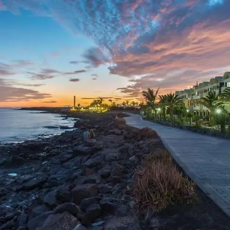 Appartamento Playa Blanca Sleeps 6 Pool Wifi
